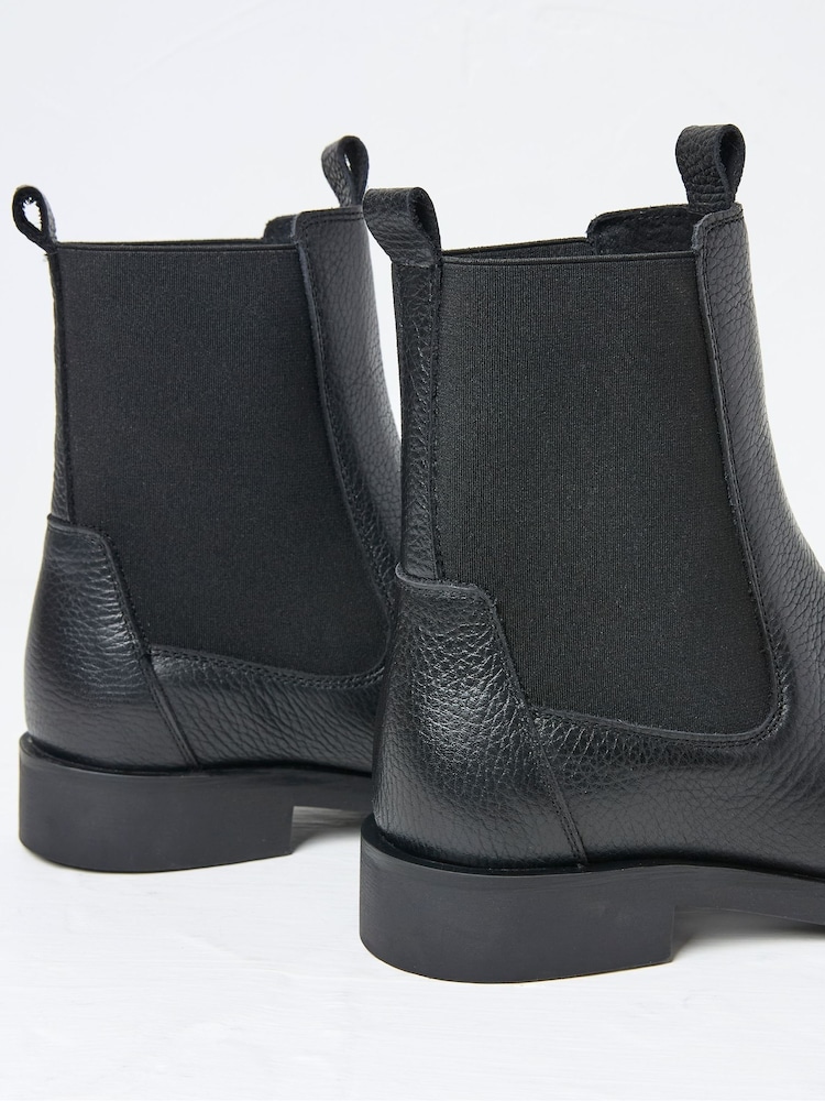 FatFace Blair Black Chelsea Boots - Image 3 of 3