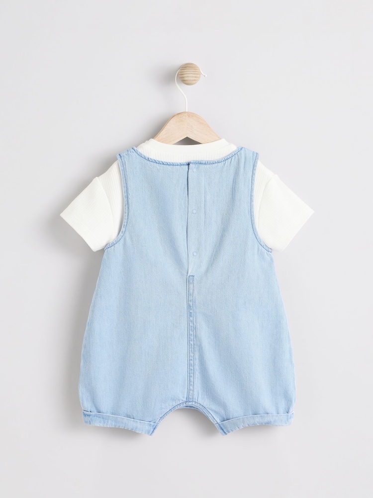 Denim con estrellas - Baby Denim Dungaree and Bodysuit Set (0mths-2yrs) - Imagen 2 de 9 Denim con estrellas - Baby Denim Dungaree and Bodysuit Set (0mths-2yrs) - Imagen 2 de 9