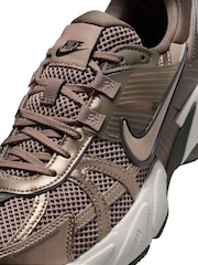 Nike Brown V2K Retro Runner Trainers - Image 10 of 11