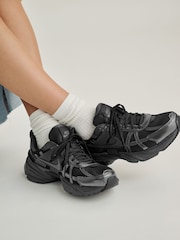 Nike Black V2K Retro Runner Trainers - Image 3 of 13