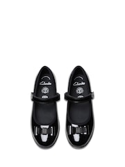 Charol negro - Zapatos de cuero Clarks Finja Tap Mary Jane con lazo - Imagen 5 de 7
