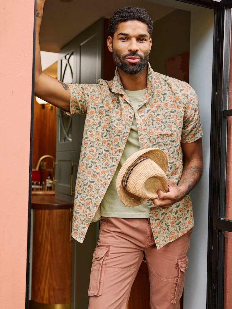 FatFace Mid Green Short Sleeve Bloom Print Shirt - Image 1 of 6