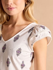 Joules Emma Floral Foulard V-Neck Frill Jersey Vest - Image 5 of 8