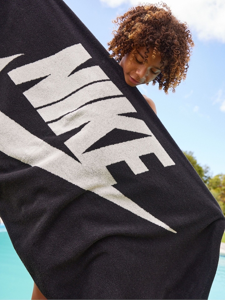 Nike Black 100% Cotton Club Pool Towel - Image 1 of 2