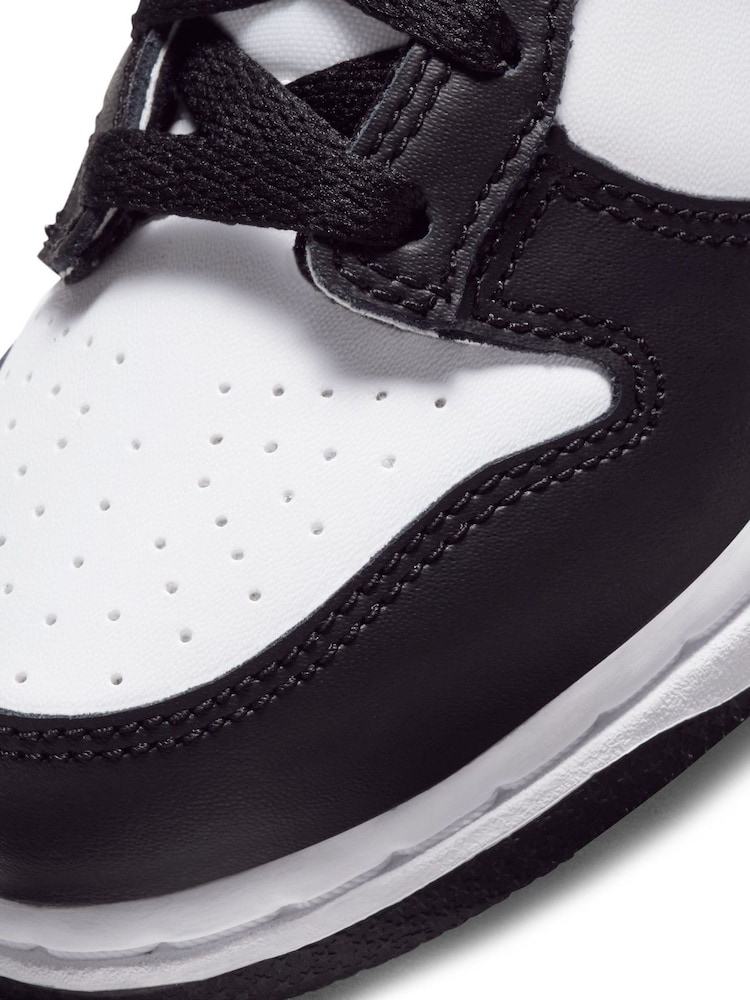 Nike Black/White Junior Dunk Low Shoes - Image 7 of 8
