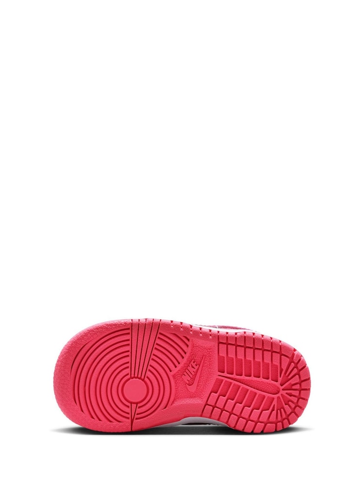 Nike White/Fuschia Pink Low Infant Dunk Trainers - Image 9 of 9 Nike White/Fuschia Pink Low Infant Dunk Trainers - Image 9 of 9