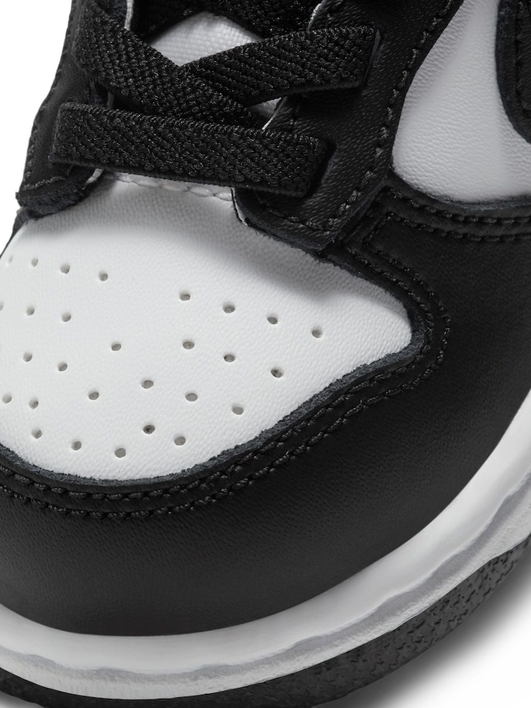 Negro/Blanco - Nike Bajo Infant Dunk Trainers - Imagen 9 de 9 Negro/Blanco - Nike Bajo Infant Dunk Trainers - Imagen 9 de 9