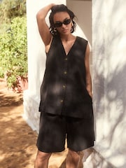 Schwarz - Bermudashorts aus Crinkle-Leinen - Image 5 of 5