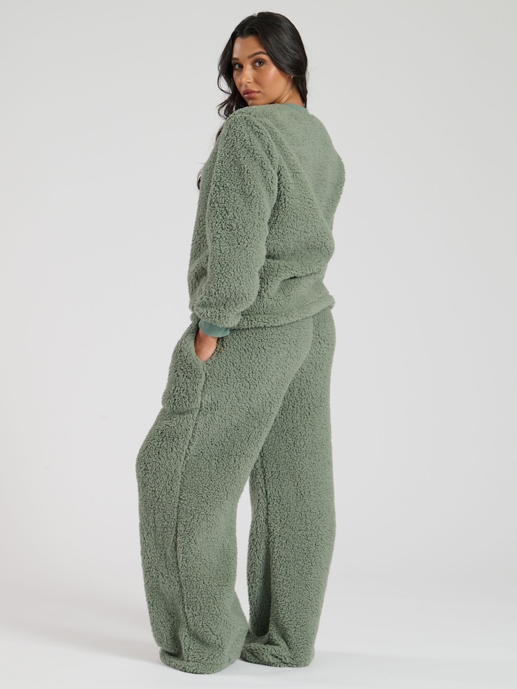 Loungeable Light Green Borg Jumper & Wide Leg Trousers Lounge Set - Image 4 of 4
