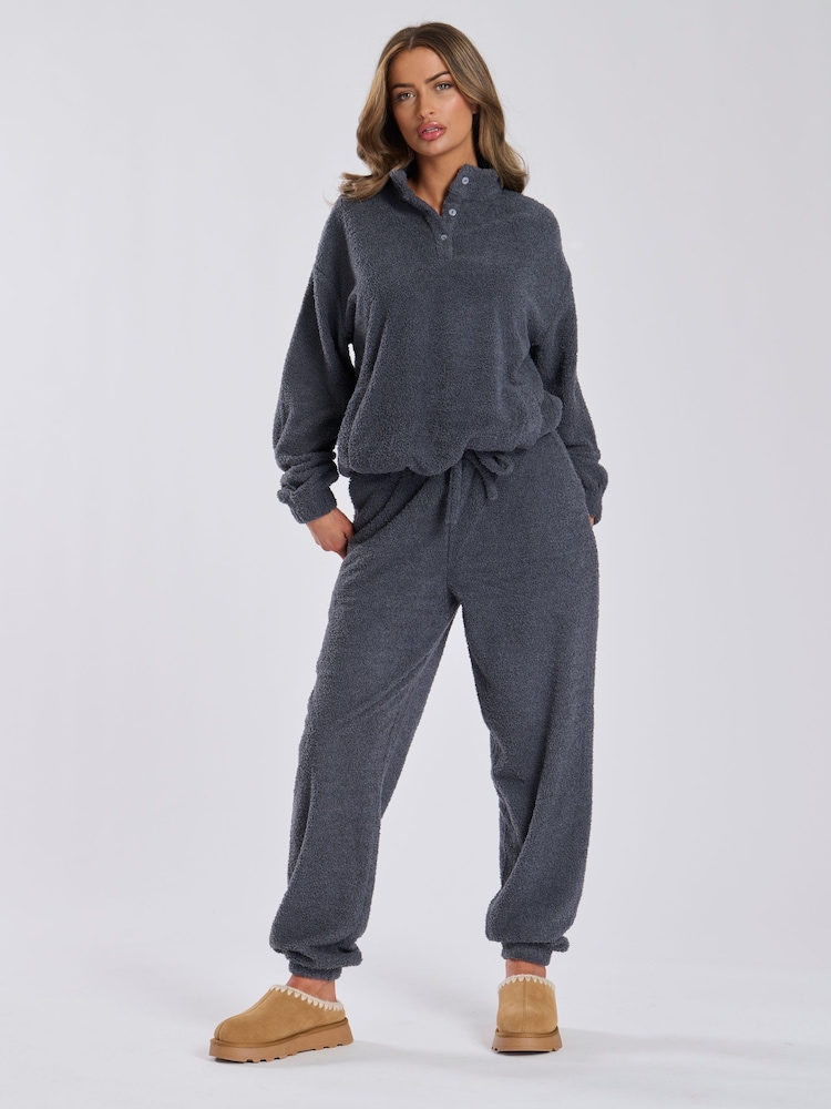 Loungeable Weicher flauschiger Pullover - Bild 2 von 4 Loungeable Weicher flauschiger Pullover - Bild 2 von 4