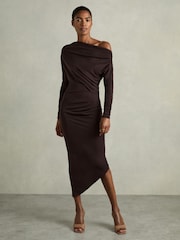 Коричневый - Платье миди из джерси Reiss Fleur с открытыми плечами и сборками - Изображение 3 из 7