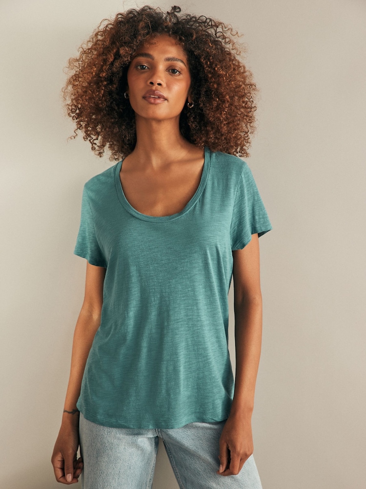 American Vintage Short Sleeve Scoop Neck T-Shirt - Image 1 of 3 American Vintage Short Sleeve Scoop Neck T-Shirt - Image 1 of 3