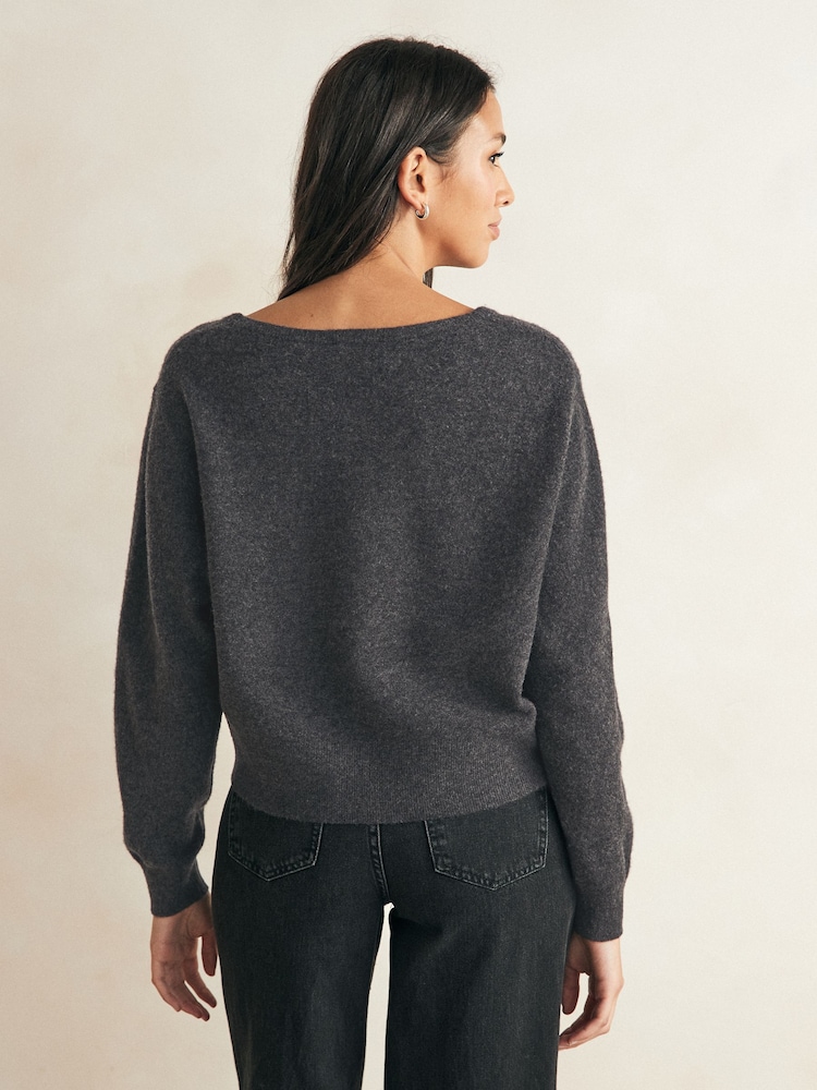 American Vintage Grey Raxow Round Necky Sweater - Image 2 of 4 American Vintage Grey Raxow Round Necky Sweater - Image 2 of 4