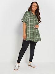 Yours Curve Green Short Sleeve Check Shirt - Image 2 of 5