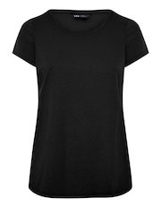 Yours Curve Black Core Basic T-Shirts 3 Pack - Image 7 of 9