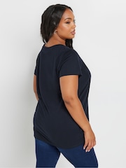 Yours Curve Black Core Basic T-Shirts 3 Pack - Image 5 of 7