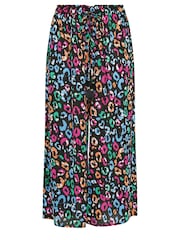 Yours Curve Black Tassel Beach Trousers - Image 5 of 5