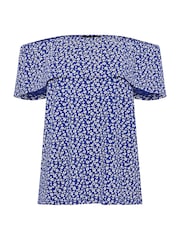 Blusa con escote bardot y estampado de florecitas Petite de M&Co - Imagen 5 de 5