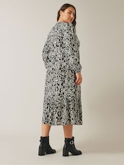 Evans Damask Print Black Dress - Image 3 of 5