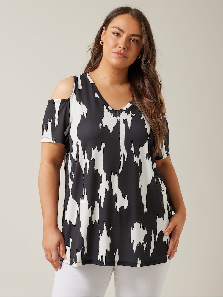 Evans Curve Abstract Print Cold Shoulder Top - Image 2 of 5