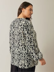 Evans Damask Print Pleated Front Black Top - Image 3 of 4