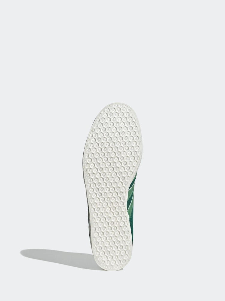 adidas Originals Light Green Gazelle Trainers - Image 7 of 9