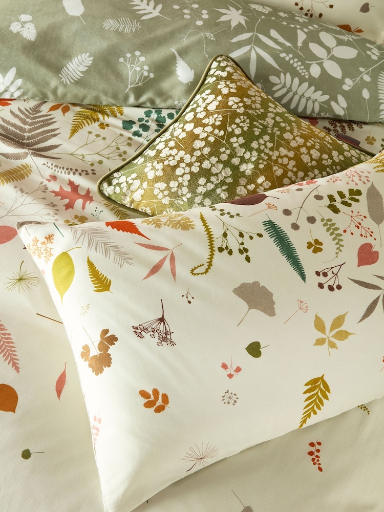 Clarissa Hulse Set of 2 Autumn Woodland Walk 100% Cotton Pillowcases - Image 2 of 4