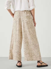 Hush Animal Melissa Linen Blend Wide Leg Trousers - Image 3 of 5