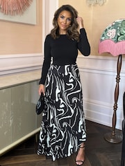 AX Paris Abstract Stripe Print 2 in 1 Long Sleeve Pleated Skirt Black Midi Dress - Image 1 of 4