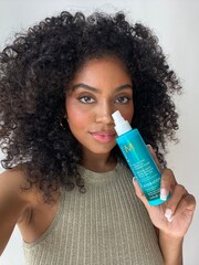 Moroccanoil Supersize All-in-One Leave-in Conditioner 50% Extra Free - Image 4 of 4
