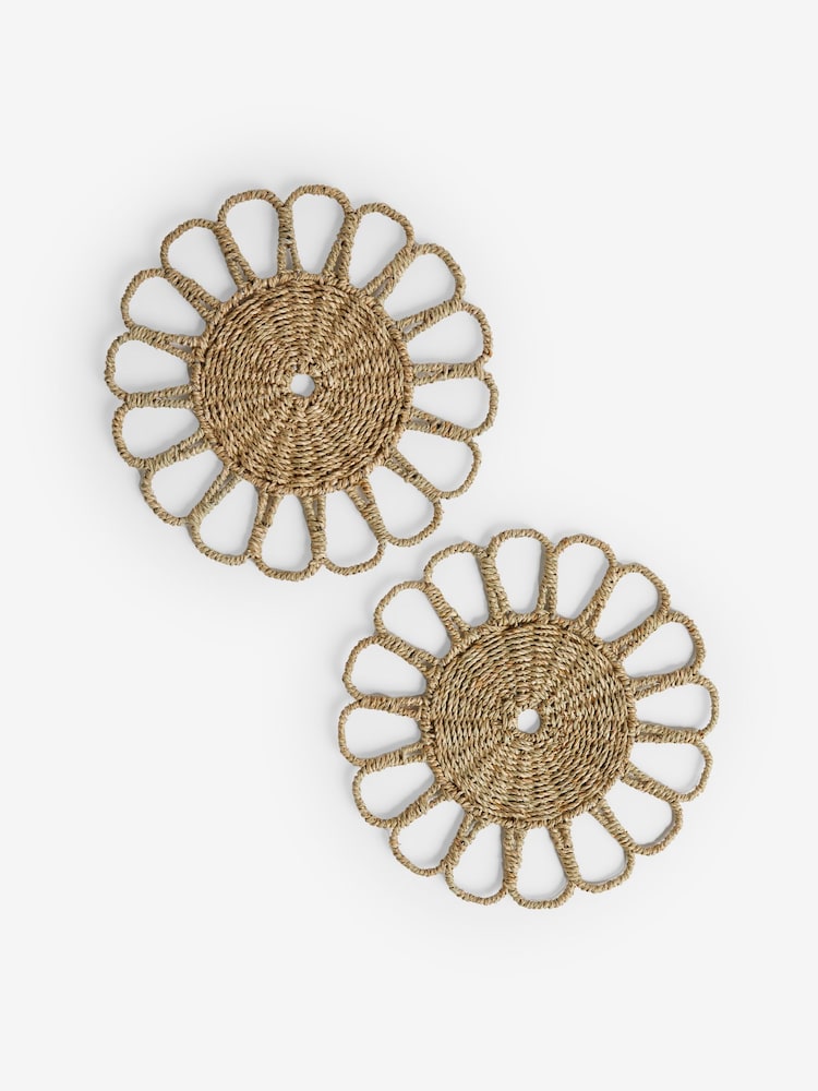 Set of 2 Seagrass Scallop Placemats - Image 1 of 1