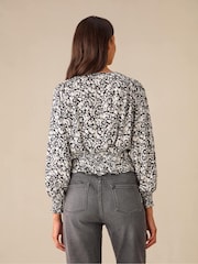 Ro&Zo Black Mono Floral Print Keyhole Front Blouse - Image 3 of 5