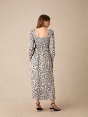 Ro&Zo Black Petite Mono Floral Print Shirred Midaxi Dress - Image 4 of 4