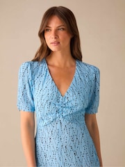 Ro&Zo Blue Petite Ro&Zo Blue Dash Print Ruched Front Midi Dress - Image 3 of 4