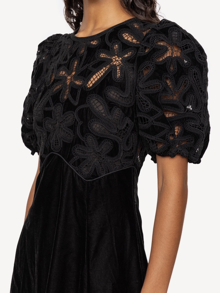 Sea New York Black Alice Embroidery Velvet Puff Sleeve Dress | Seasons