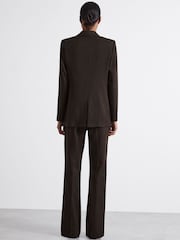 Chocolate - Reiss Lena Atelier Double-Breasted Virgin-Wool Blend Suit Jacket - Imagen 4 de 5