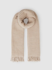 Reiss Neutral Norah Wool Waffle Scarf - Image 3 of 5