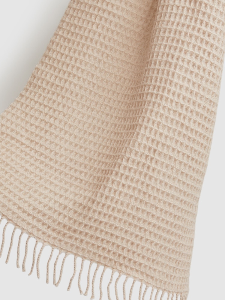Reiss Neutral Norah Wool Waffle Scarf - Image 5 of 5