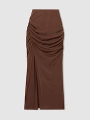 Reiss Chocolate Lisa Ruched Front Split Midi Skirt - Image 2 of 6