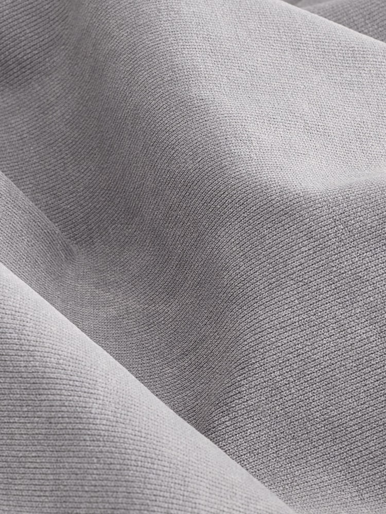 Grau - self. – nahtloses Cropped-Top mit Viertelreißverschluss - Bild 14 von 14 Grau - self. – nahtloses Cropped-Top mit Viertelreißverschluss - Bild 14 von 14