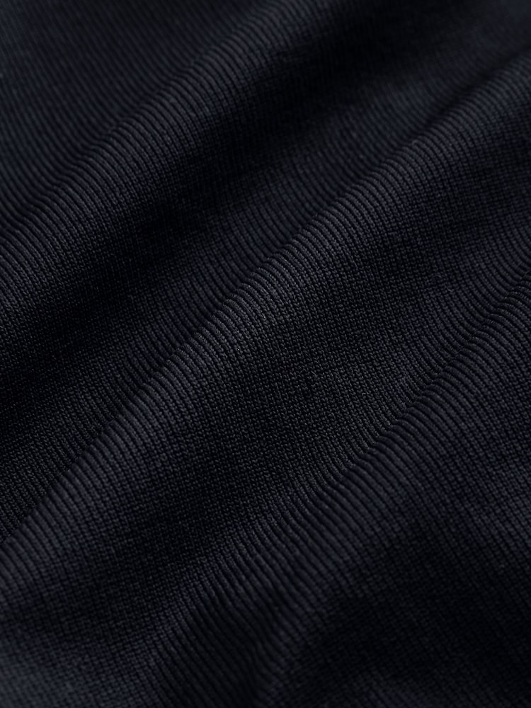 Schwarz - self. – nahtloses Cropped-Top mit Viertelreißverschluss - Bild 8 von 8