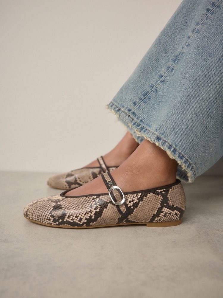 Snake Standard Fit Forever Comfort® Round Toe Mary Jane Shoes - Image 1 of 10