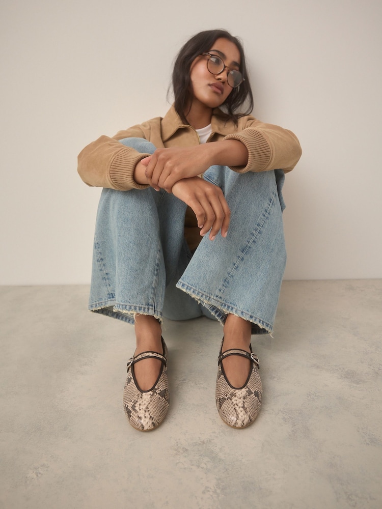 Schlangenmuster - Forever Comfort® Mary-Jane-Schuhe mit runder Zehenpartie - Bild 2 von 10 Schlangenmuster - Forever Comfort® Mary-Jane-Schuhe mit runder Zehenpartie - Bild 2 von 10