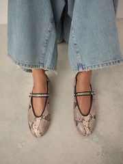 Snake Standard Fit Forever Comfort® Round Toe Mary Jane Shoes - Image 3 of 10