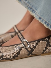 Snake Standard Fit Forever Comfort® Round Toe Mary Jane Shoes - Image 4 of 10