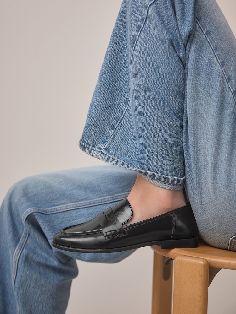 Black Standard Fit Forever Comfort® Slim Round Toe Penny Loafers - Image 1 of 10