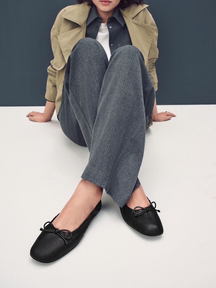 Black Standard Fit Forever Comfort® Premium Leather With Motionflex Ruched Bow Ballerinas - Image 1 of 9