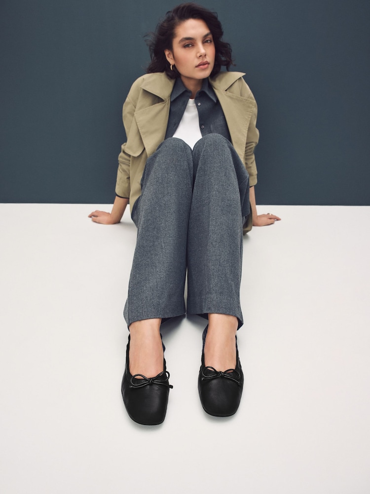Black Standard Fit Forever Comfort® Premium Leather With Motionflex Ruched Bow Ballerinas - Image 3 of 9