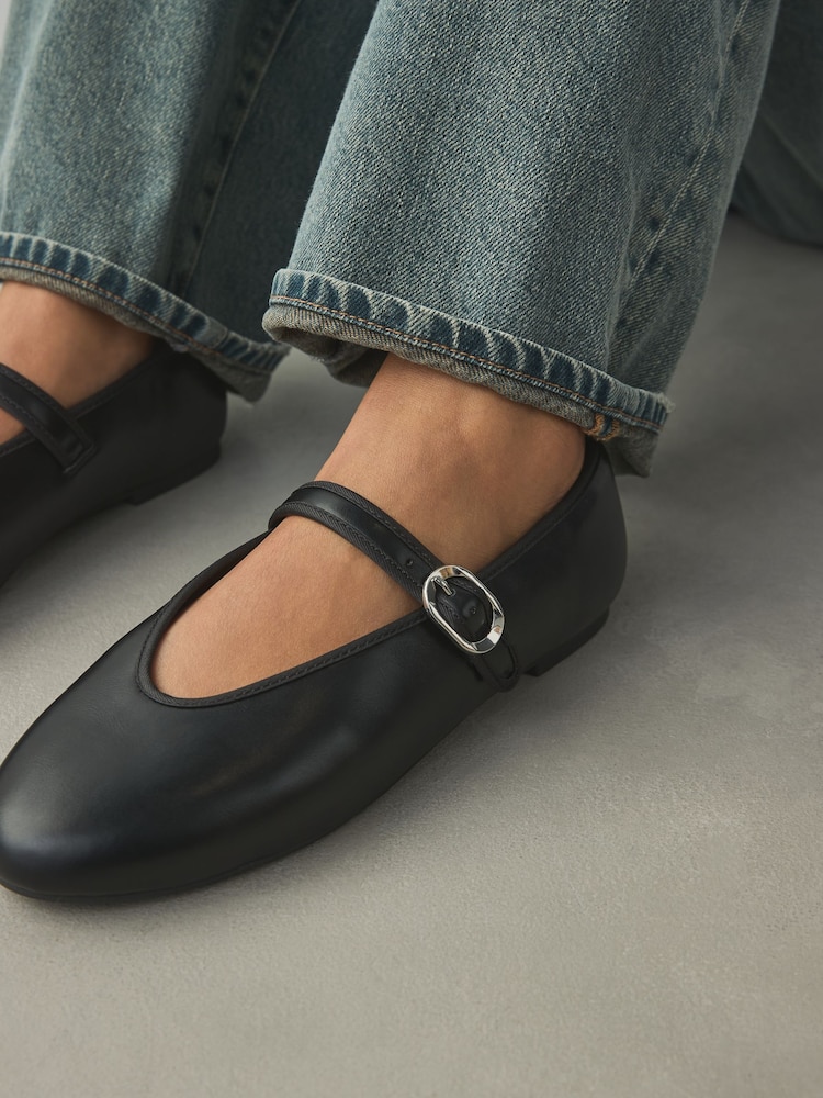 Black Standard Fit Forever Comfort® Round Toe Mary Jane Shoes - Image 3 of 8