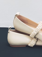 Bone Standard Fit Forever Comfort® Premium Leather With Motionflex Ruched Mary Jane Shoes - Image 10 of 13